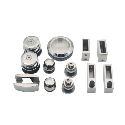 Apariencia cuadrada Accesorios de puertas corredizas de vidrio para el hardware de puertas de vidrio del comerciante