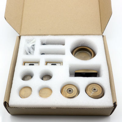 Deslice sin esfuerzo su puerta de la ducha con nuestro elegante hardware deslizante de acero inoxidable