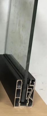 Otros materiales de bandejas de aluminio en forma de U para barandillas de vidrio y barandillas de balcón