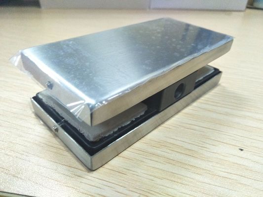 Cadena de ducha de aleación de zinc duradera para vidrio de baño