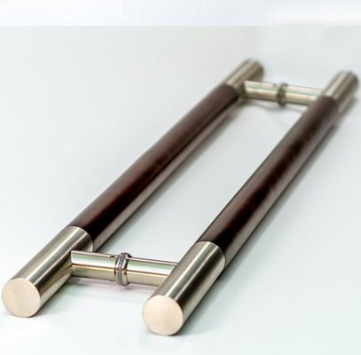 Buen precio Diseño moderno puerta de vidrio templado mango de tira con acero inoxidable y acabado de lija en línea